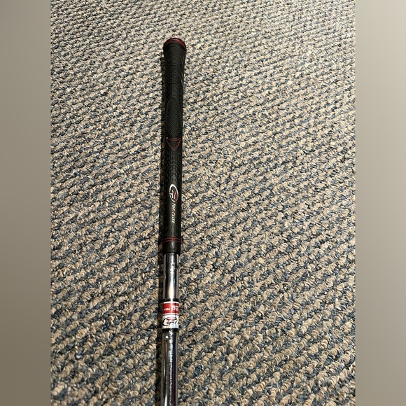 MENS RH TOP FLITE ULTIMATE #8 golf iron. - Picture 5 of 6